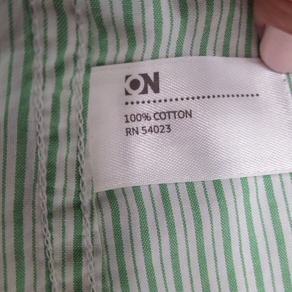 Old Navy  Women´s Button Down Shirt, Size XL - Picture 9 of 16